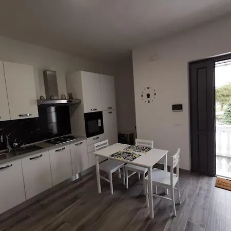 Πανσιόν Il Giardino Di Alessandra Ταράντο