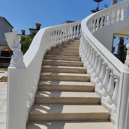 Il Giardino Di Alessandra Πανσιόν